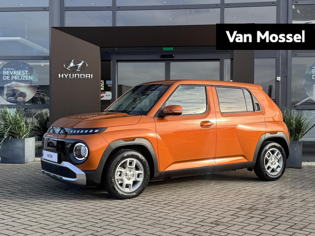 Hyundai Inster - Pulse 49 kWh | Apple CarPlay/Android Auto | Achteruitrijcamera |Parkeersensoren |Keyless e - AutoWereld.nl