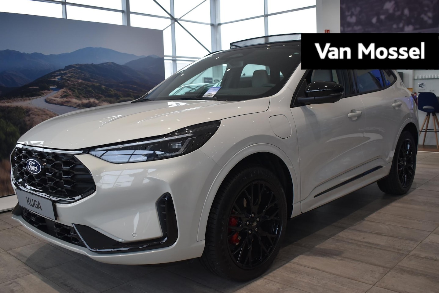 Ford Kuga - 2.5 PHEV Sound Edition | Showroom Voorraad | €4000.- Korting | Panoramadak | 20" Lichtmeta - AutoWereld.nl
