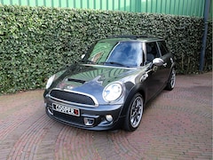 MINI Cooper S - 1.6 Chili R56 LCI met Xenon, Leer, Navi, HK, Pano en 17"