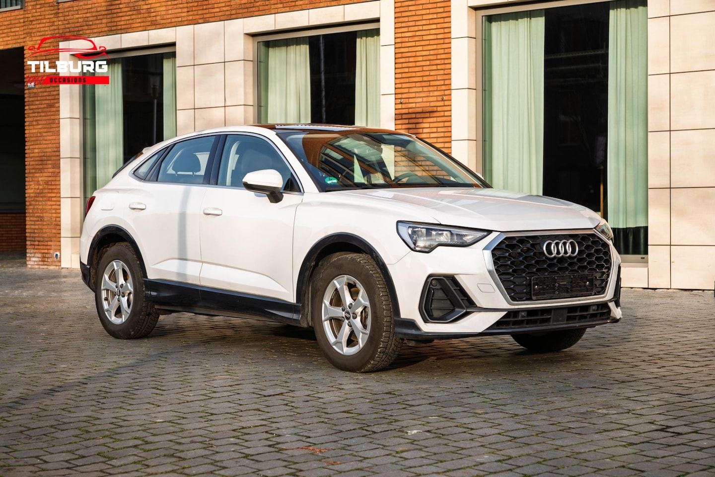 Audi Q3 Sportback - 35 TFSI Advanced Edition | Pano | LED | ACC | - AutoWereld.nl