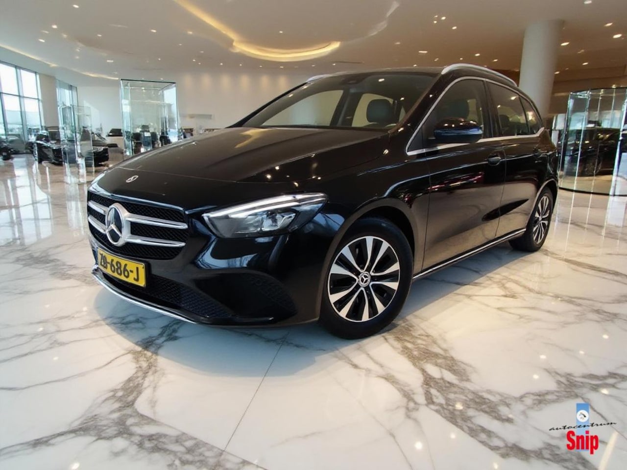 Mercedes-Benz B-klasse - 180 Premium Automaat - AutoWereld.nl