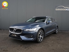 Volvo V60 - 2.0 B3 Business Pro Orig.NL / Dealer onderh / Camera / Half leder / Privacy glass / 17'' L