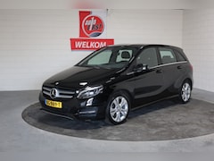Mercedes-Benz B-klasse - 180 Prestige, Volledig dealer onderhouden, Clima, Cruise, Parkeersensoren, Trekhaak, Half