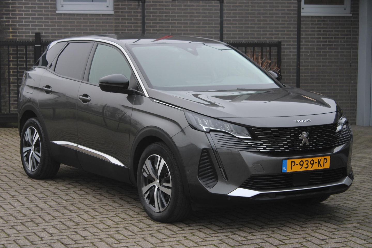 Peugeot 3008 - 1.2 PureTech Allure Pack Business Incl Garantie!! - AutoWereld.nl