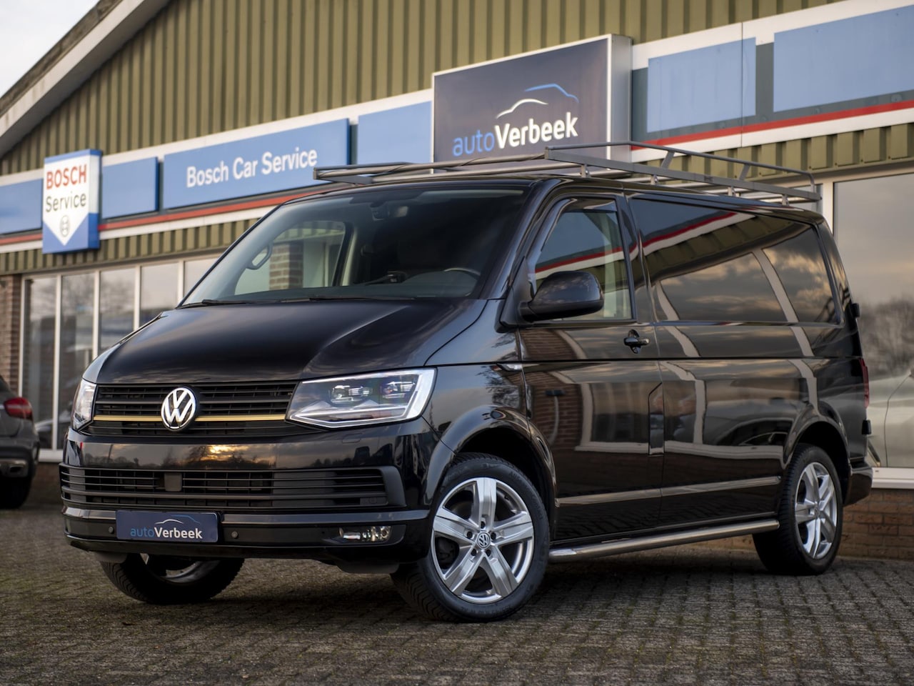 Volkswagen Transporter - 2.0 TDI L1H1 150pk Highline Exclusive Edition - AutoWereld.nl