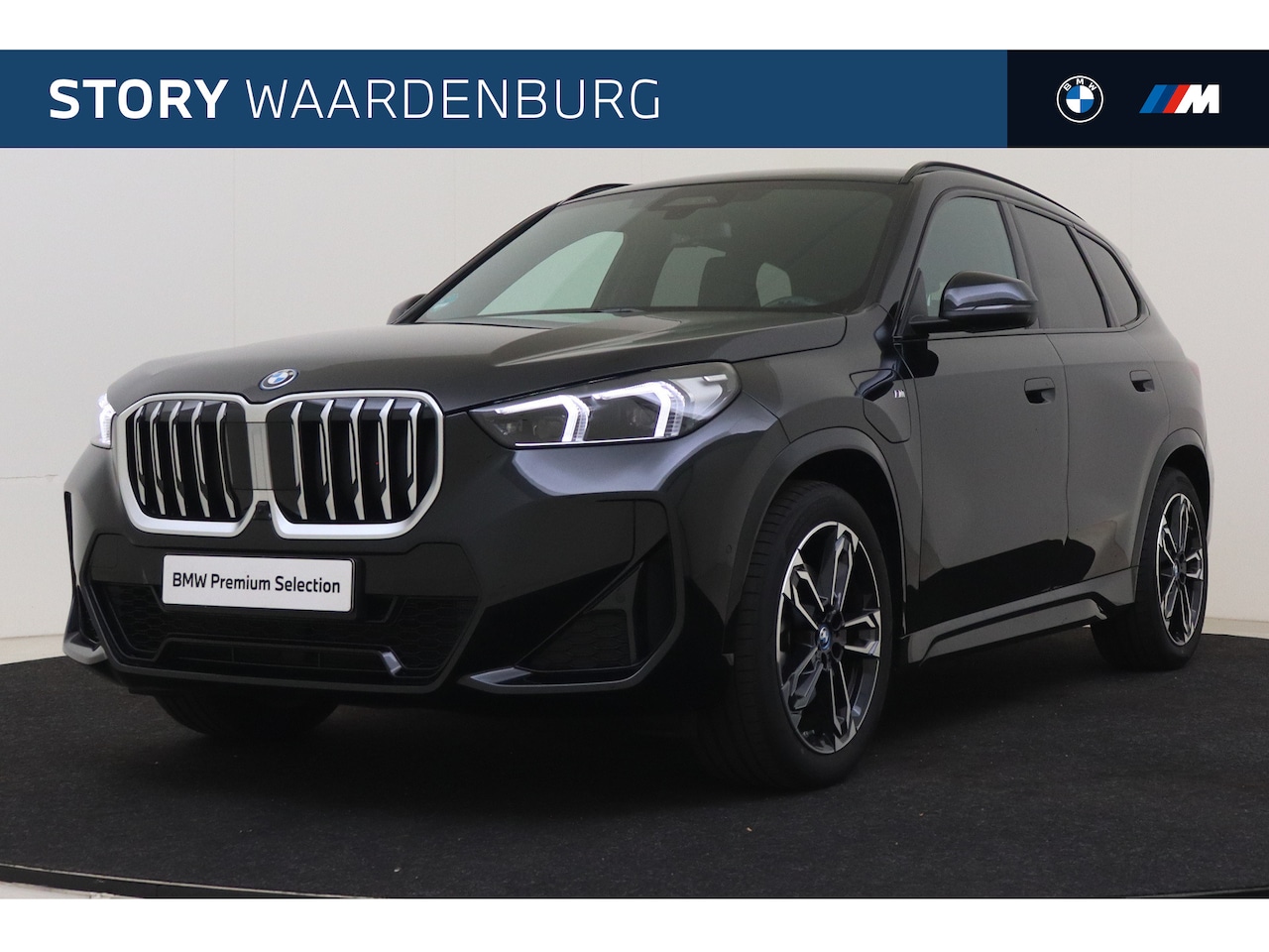 BMW X1 - xDrive30e High Executive M Sport Automaat / Sportstoelen / Trekhaak / Adaptieve LED / M Ad - AutoWereld.nl