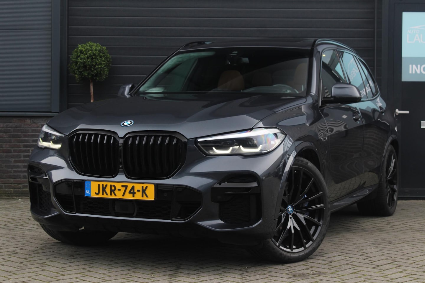 BMW X5 - xDrive45e M-Sport | Panorama Dak | Trekhaak | Comfort Stoelen | H+K - AutoWereld.nl