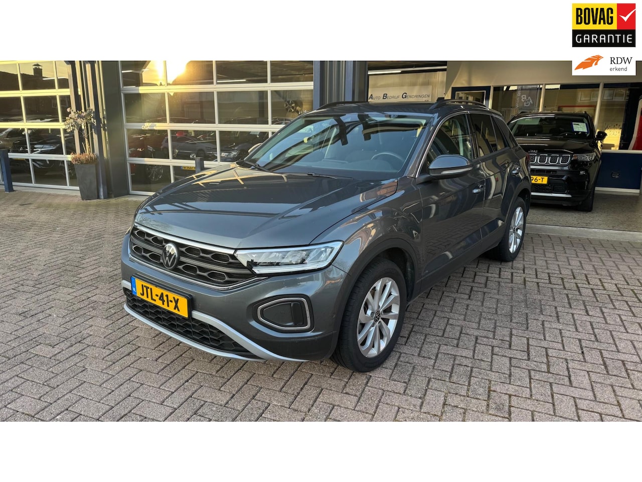 Volkswagen T-Roc - 1.5 TSI Life Business 1.5 TSI Life Business - AutoWereld.nl