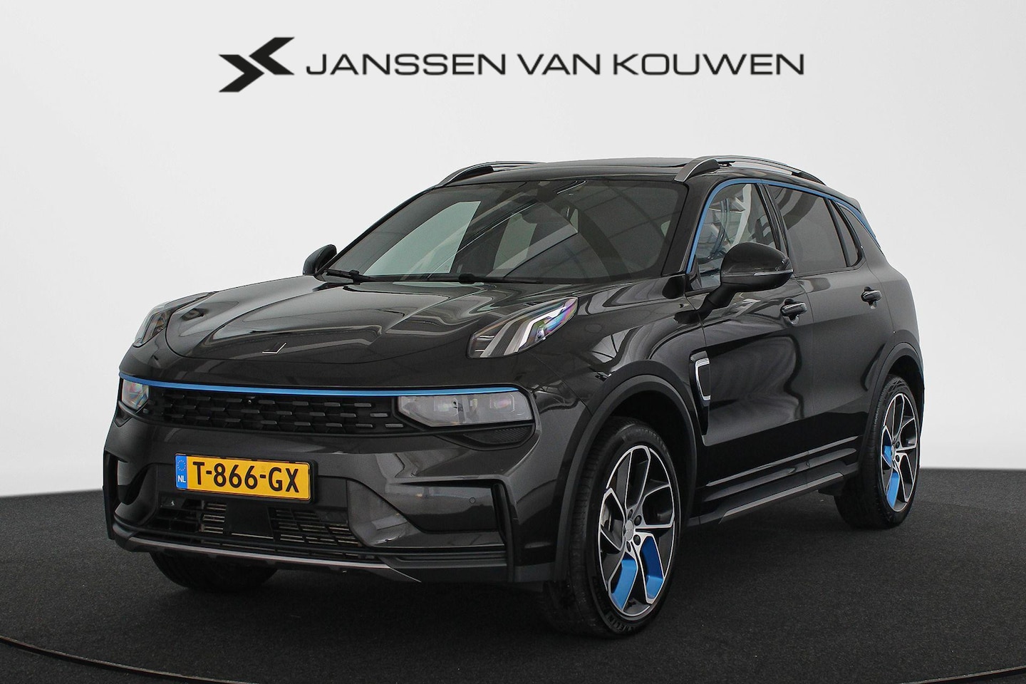 Lynk & Co 01 - 1.5 PHEV Pano Stoelverwarming 360-Camera - AutoWereld.nl