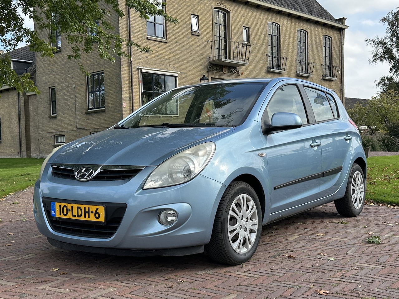 Hyundai i20 - 1.4i DynamicVersion Automaat * airco * rijdt perfect - AutoWereld.nl