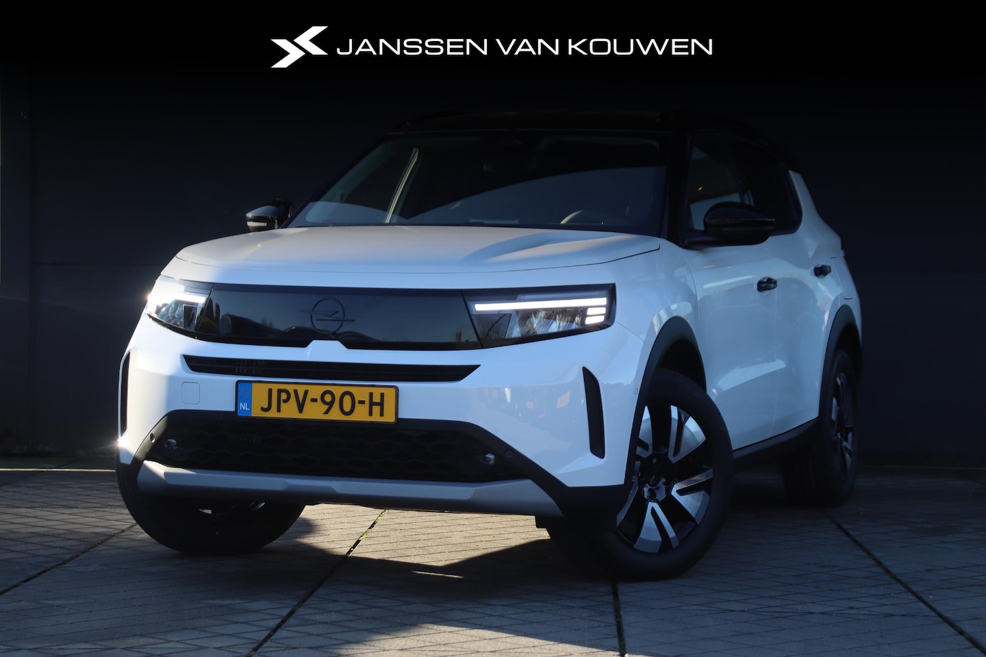 Opel Frontera - 1.2 Turbo Hybrid GS Tech. Pakket / Winterpakket / 2+6 jaar Garantie - AutoWereld.nl