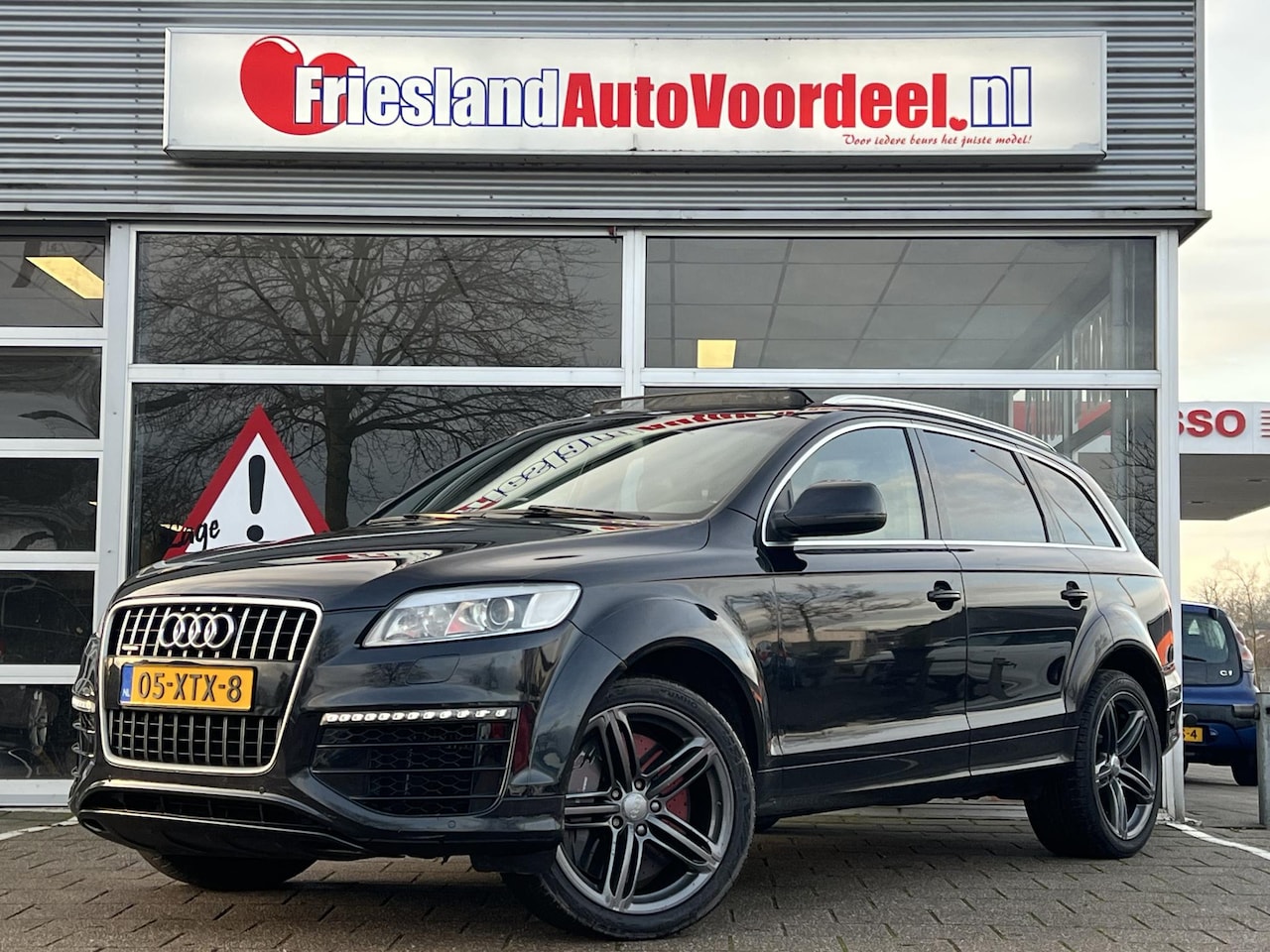 Audi Q7 - 6.0 TDI quattro V12 500 PK 1000 NM! / Uniek / Keramische Remmen / 7 Persoons / Trekhaak / - AutoWereld.nl