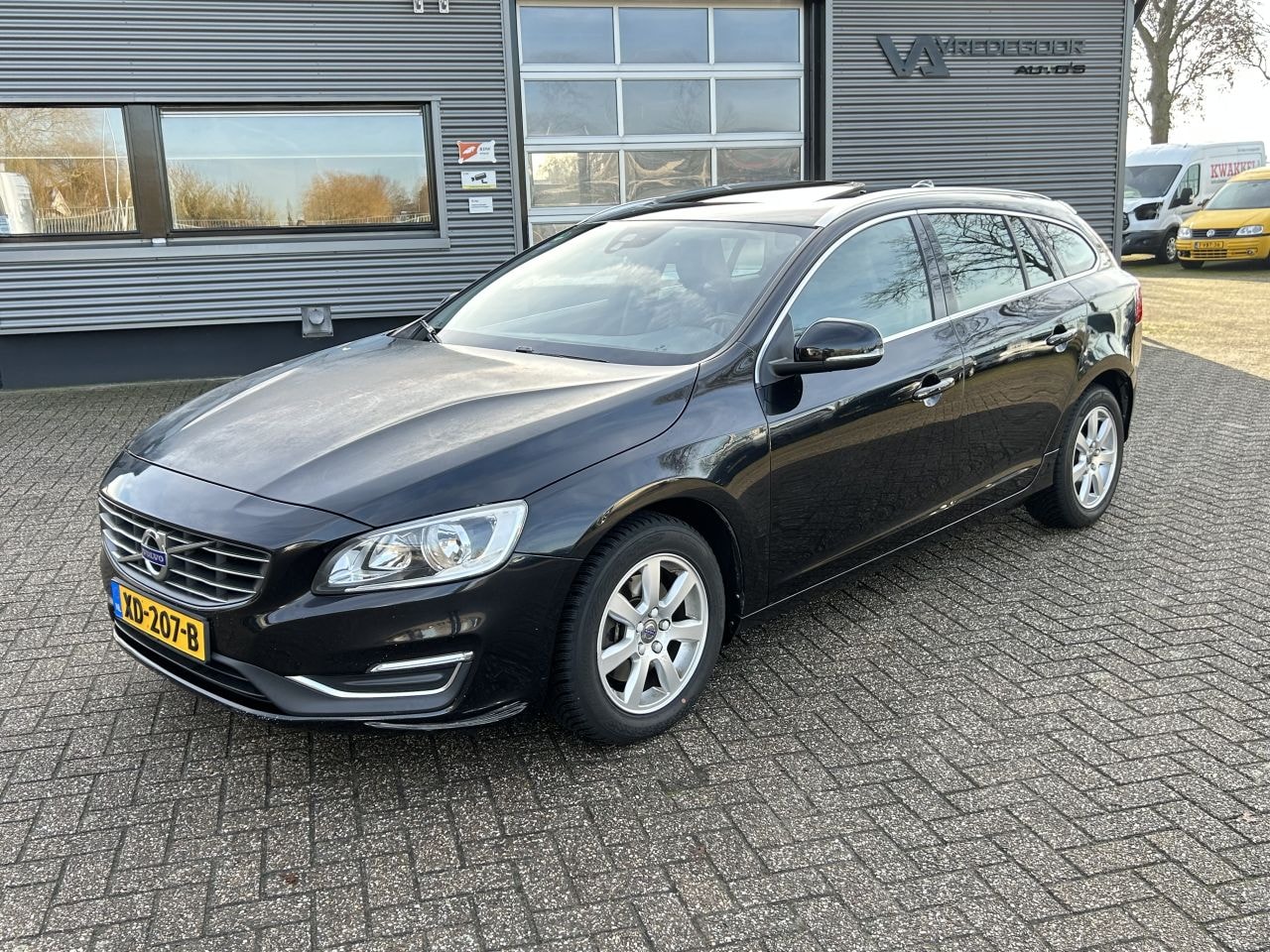 Volvo V60 - V-60 2.0 T5 Kinetic 245PK Automaat - AutoWereld.nl
