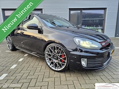 Volkswagen Golf - 2.0 GTI DSG SCHUIFKANTELDAK XENON 19"
