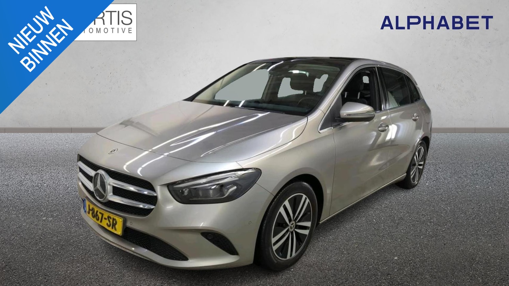 Mercedes-Benz B-klasse - 200 Business Solution Luxury NL AUTO | WIDESCREEN | PANO | CAMERA | TREKHAAK - AutoWereld.nl