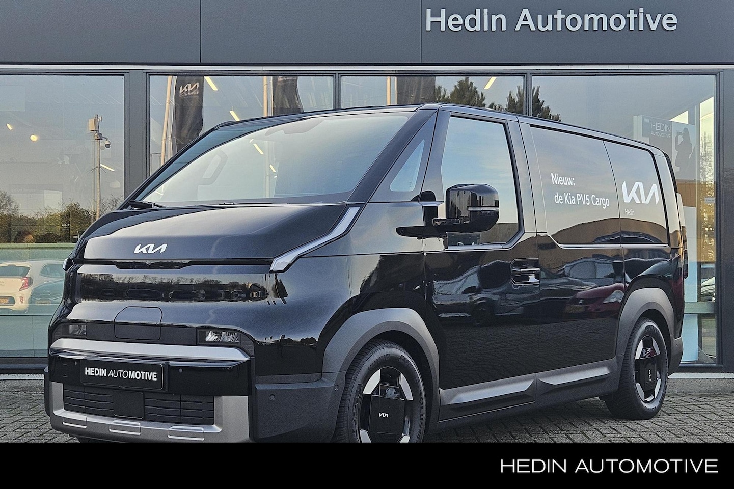 Kia PV5 - L2H1 Elite 71.2 kWh | 360° Camera | Stoel- en stuurverwarming | LED | Navigatie | Dodehoek - AutoWereld.nl