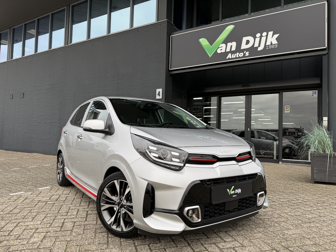 Kia Picanto - 1.0 DPi GT-Line Leer Navi Camera Stuur/Stoelverw. - AutoWereld.nl