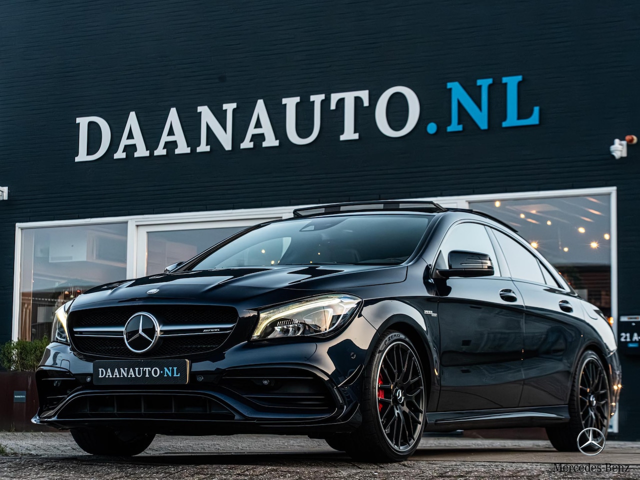 Mercedes-Benz CLA-Klasse - AMG 45 4MATIC Kuipstoelen Pano Keyless AppleCP - AutoWereld.nl