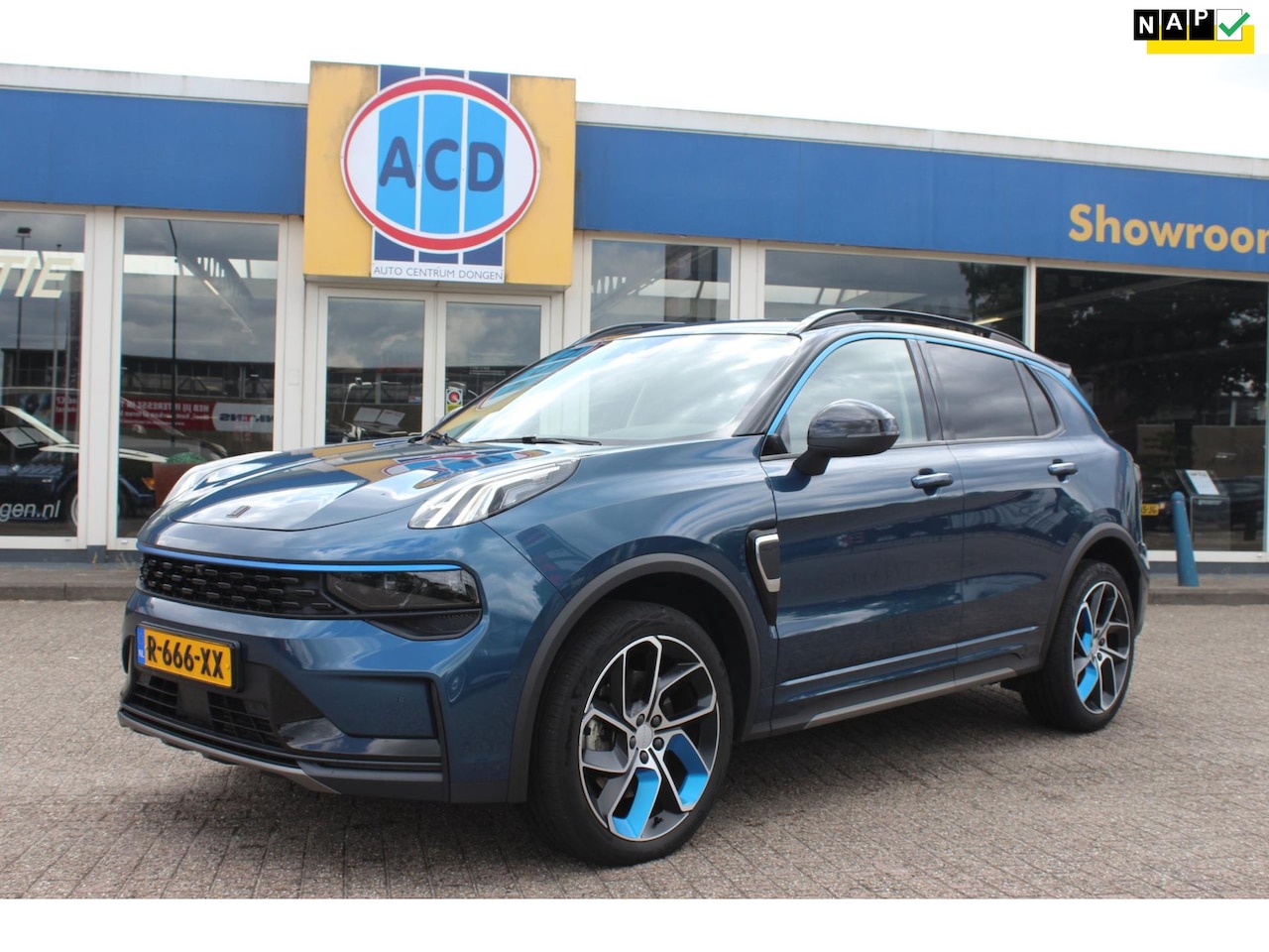 Lynk & Co 01 - 1.5 261pk PHEV 7DCTH | Orig.NL | PanoramaDak | 360 graden Camera | Carplay | - AutoWereld.nl