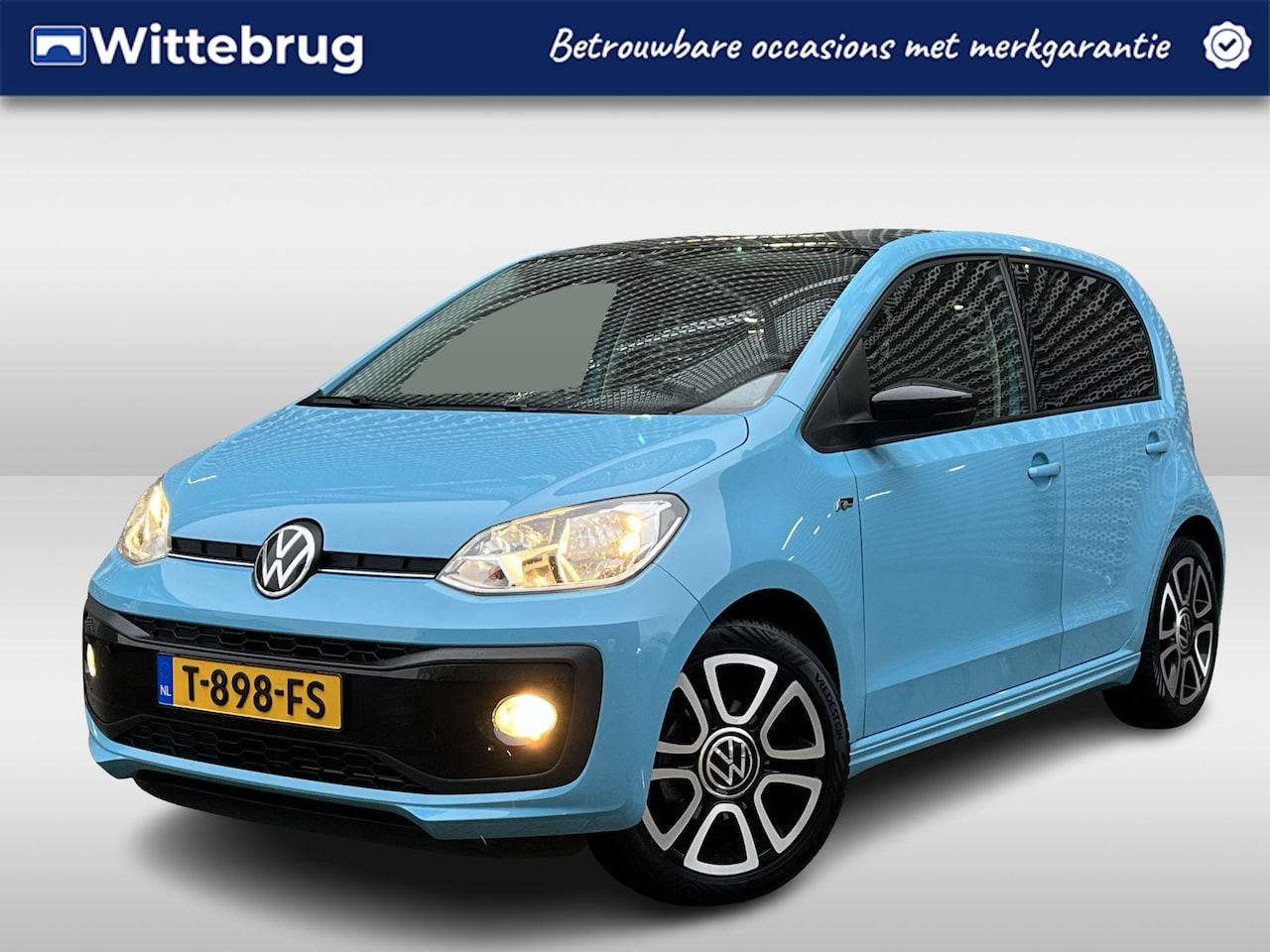 Volkswagen Up! - 1.0 66PK R-Line / R-Line Exterieur / 16" LMV / Achteruitrijcamera / Climate Control / Crui - AutoWereld.nl