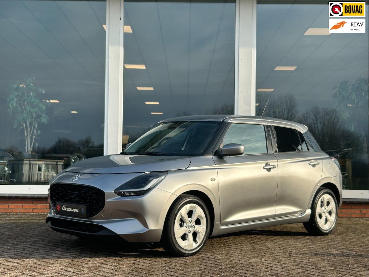 Suzuki Swift - 1.2 Select Smart Hybrid AUT. - Navi - PDC - Camera - Cruise - AutoWereld.nl