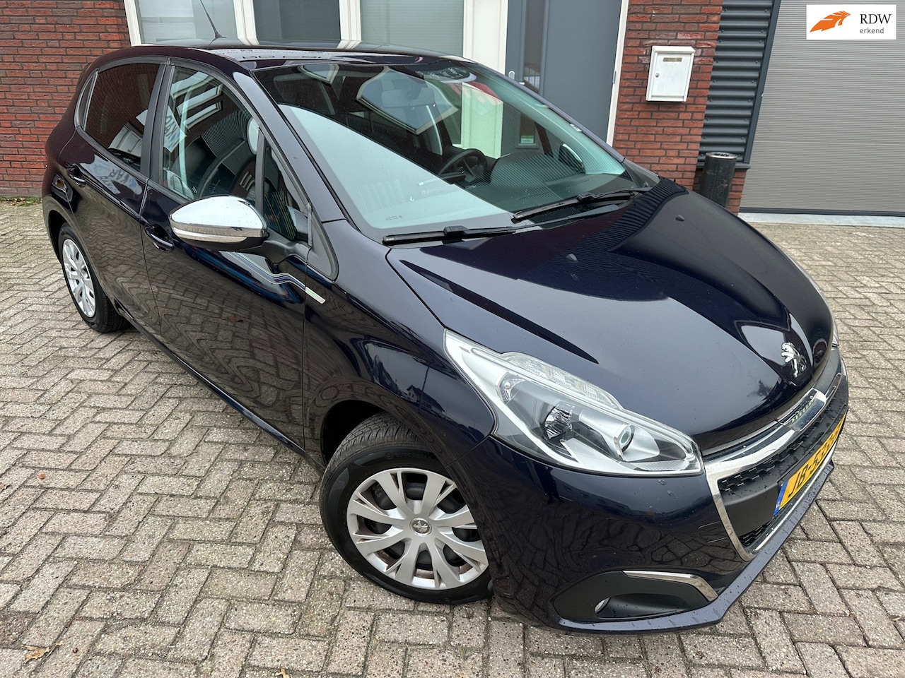 Peugeot 208 - 1.2 PureTech Urban Soul / Navi / Airco / Cruise - AutoWereld.nl