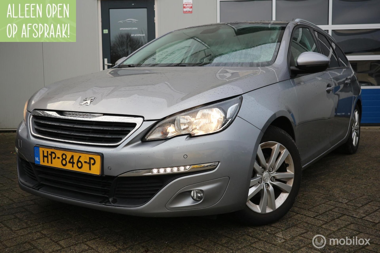 Peugeot 308 SW - 1.6 BlueHDI Executive Pack PANORAMADAK/2015 - AutoWereld.nl