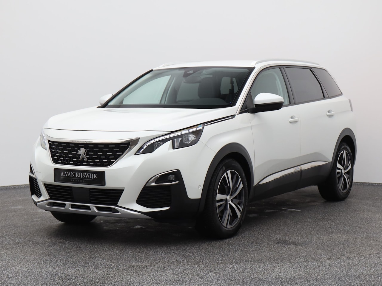 Peugeot 5008 - 1.2 PureTech 130 PK Automaat Allure 7-Pers. | CAMERA | KEYLESS - AutoWereld.nl