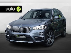 BMW X1 - sDrive20i Centennial High Executive / Panorama / Sportstoelen / Headup
