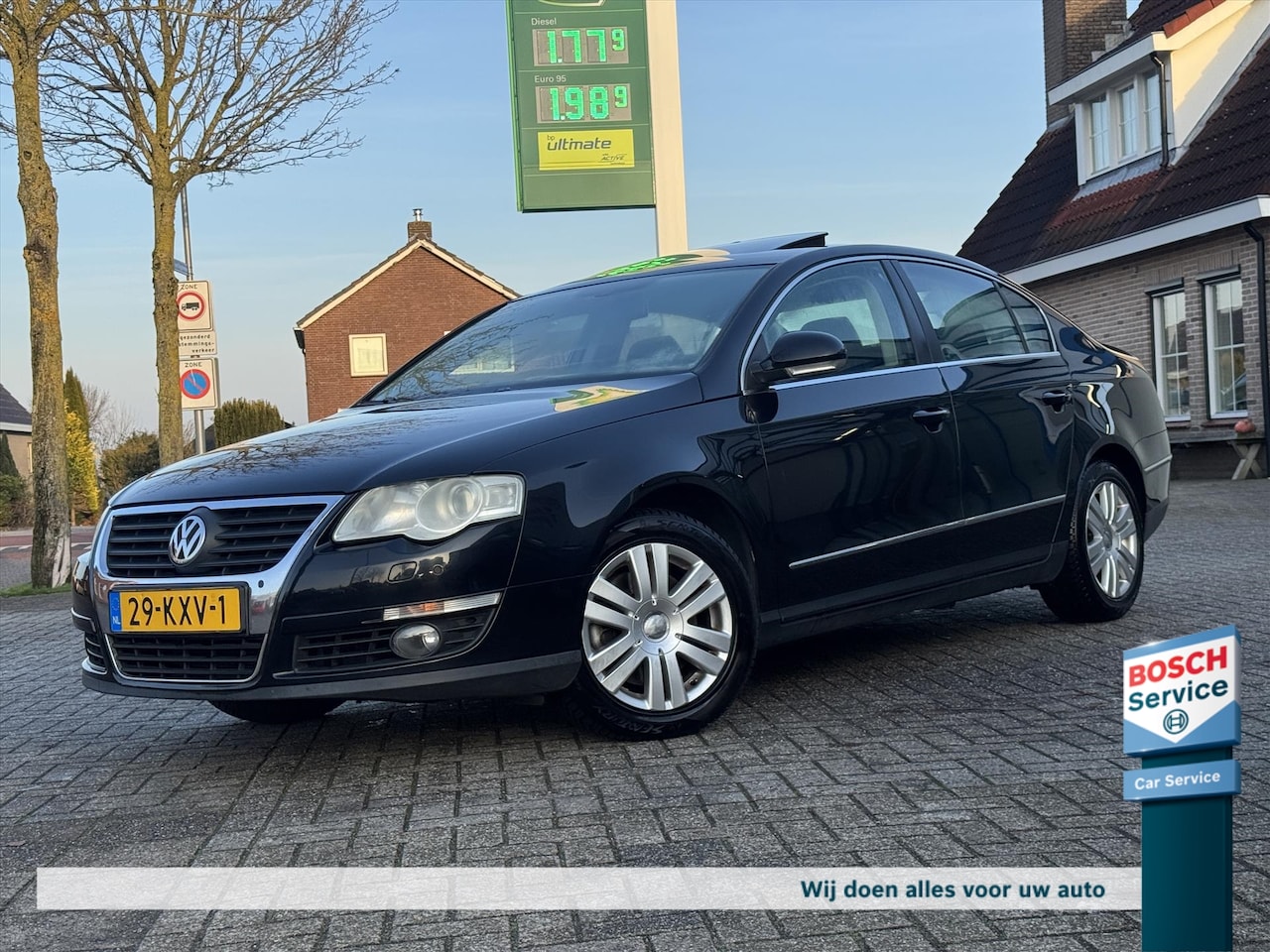 Volkswagen Passat - 1.4 TSI / Trekhaak / Schuif-Kantel / Navi / Cruise / Clima / Lichtmetaal / Pdc - AutoWereld.nl