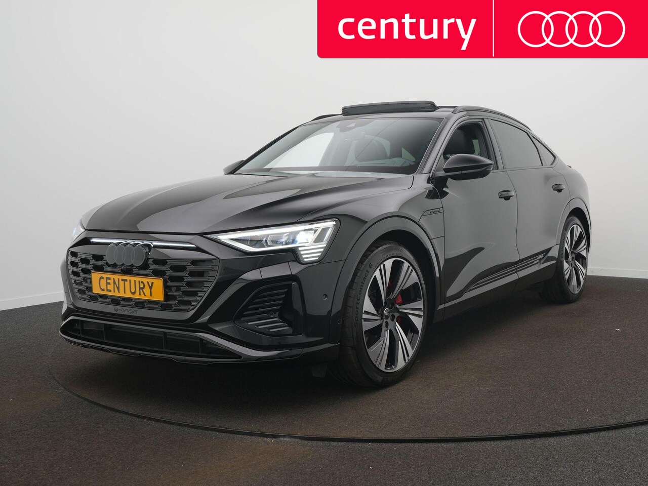 Audi Q8 Sportback e-tron - 55 quattro S Edition 115 kWh S-Line | Panodak | Elek. Stoelen | HUD | 360 Camera - AutoWereld.nl