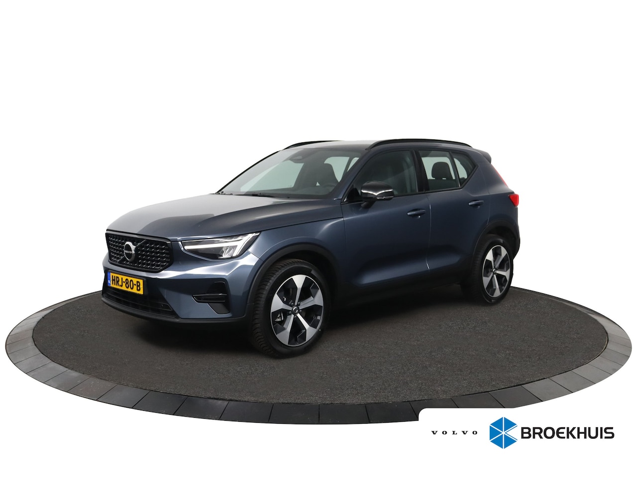 Volvo XC40 - 2.0 B4 Plus Dark Trekhaak | BLIS | Camera | Harman Kardon | Adaptive Cruise - AutoWereld.nl