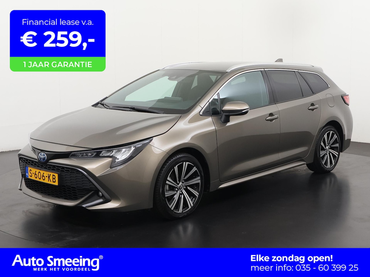 Toyota Corolla Touring Sports - 1.8 Hybrid Dynamic | Trekaak | Carplay | Adaptieve Cruise | Zondag Open! - AutoWereld.nl