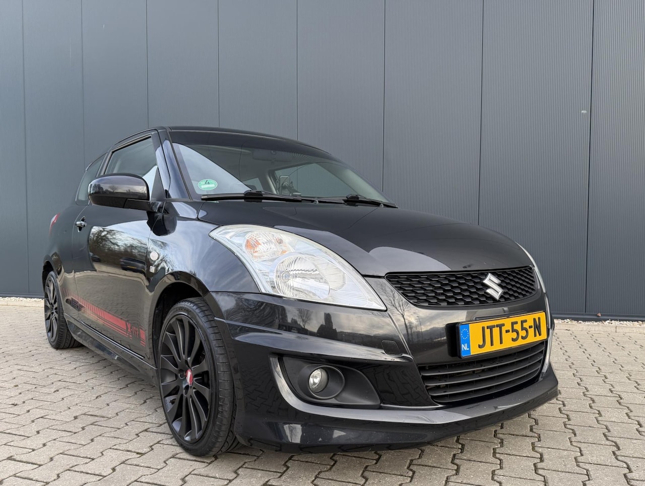 Suzuki Swift - 1.2 94PK X-ITE Schuifdak | Keyless | 17'' - AutoWereld.nl