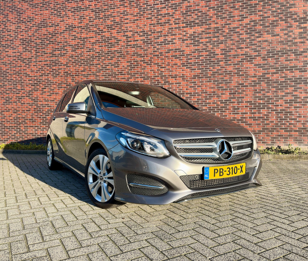 Mercedes-Benz B-klasse - 180 Ambition - AutoWereld.nl