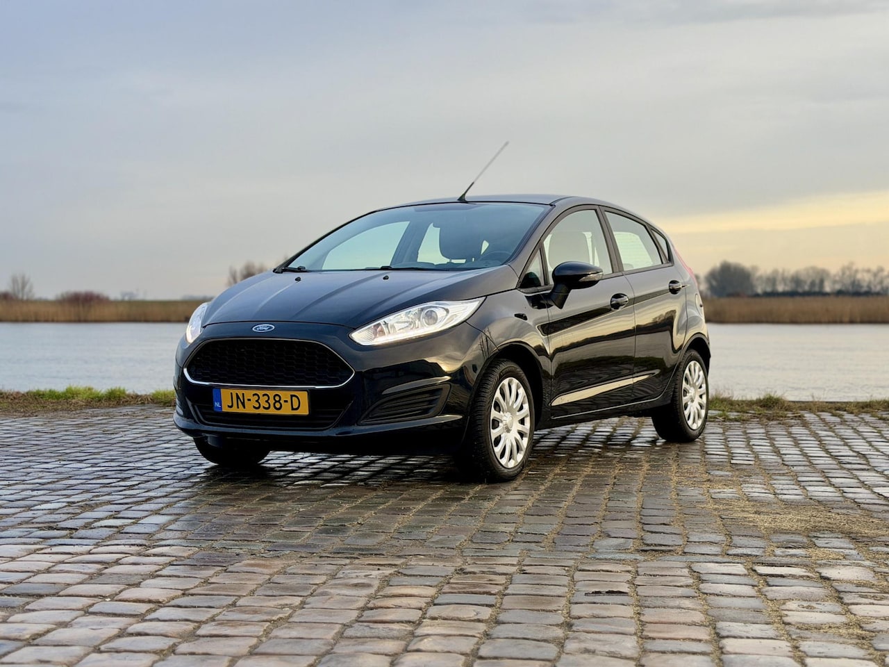 Ford Fiesta - 1.0 Style *37.000Km!* Cruise|Bluetooth|Airco - AutoWereld.nl