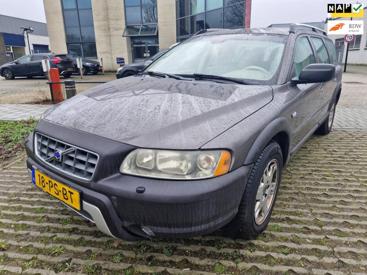 Volvo XC70 - 2.4 D5 Summum Automaat Bj.2004 Kmst.489090 met APK tot 25-04-2026 - AutoWereld.nl