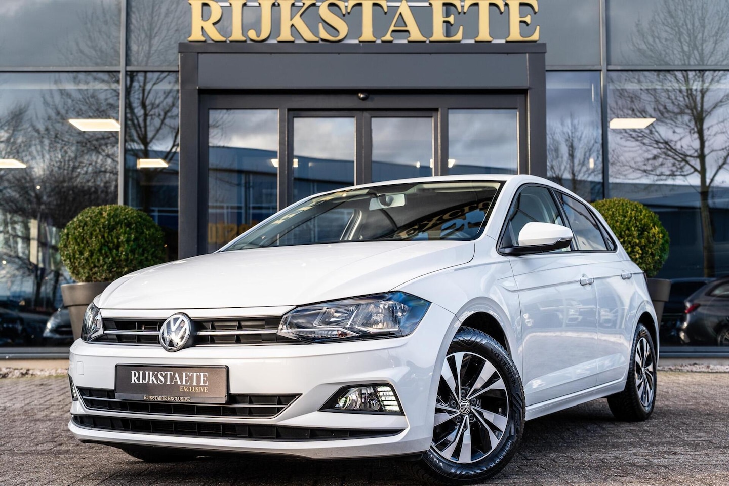 Volkswagen Polo - 1.0 TSI Highline|ACC|NAV|LED|CARPLAY|CAMERA - AutoWereld.nl