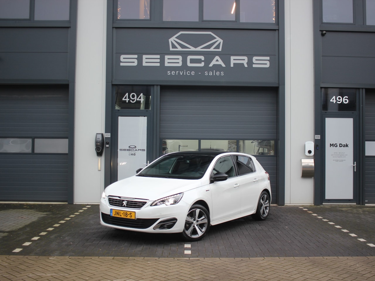 Peugeot 308 - 1.2 PureTech GT-line PANO, CAMERA, AUTOMAAT - AutoWereld.nl