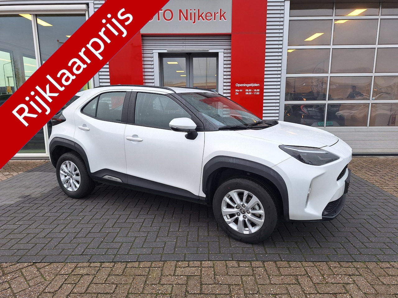 Toyota Yaris Cross - 1.5 Hybrid 115 Active met winterpack - AutoWereld.nl