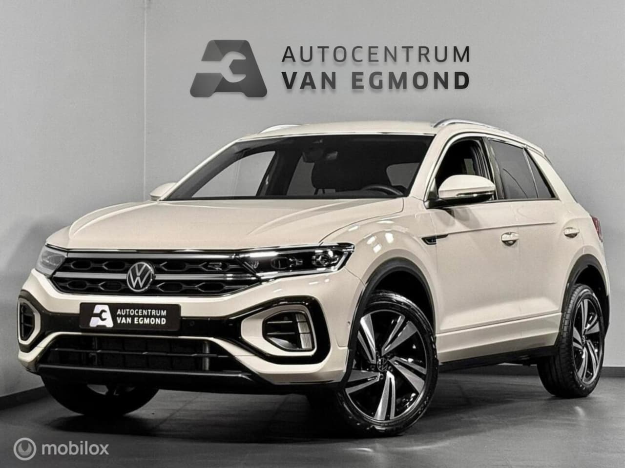 Volkswagen T-Roc - 1.5 TSI R-Line Business | APPCNNCT| Camera - AutoWereld.nl