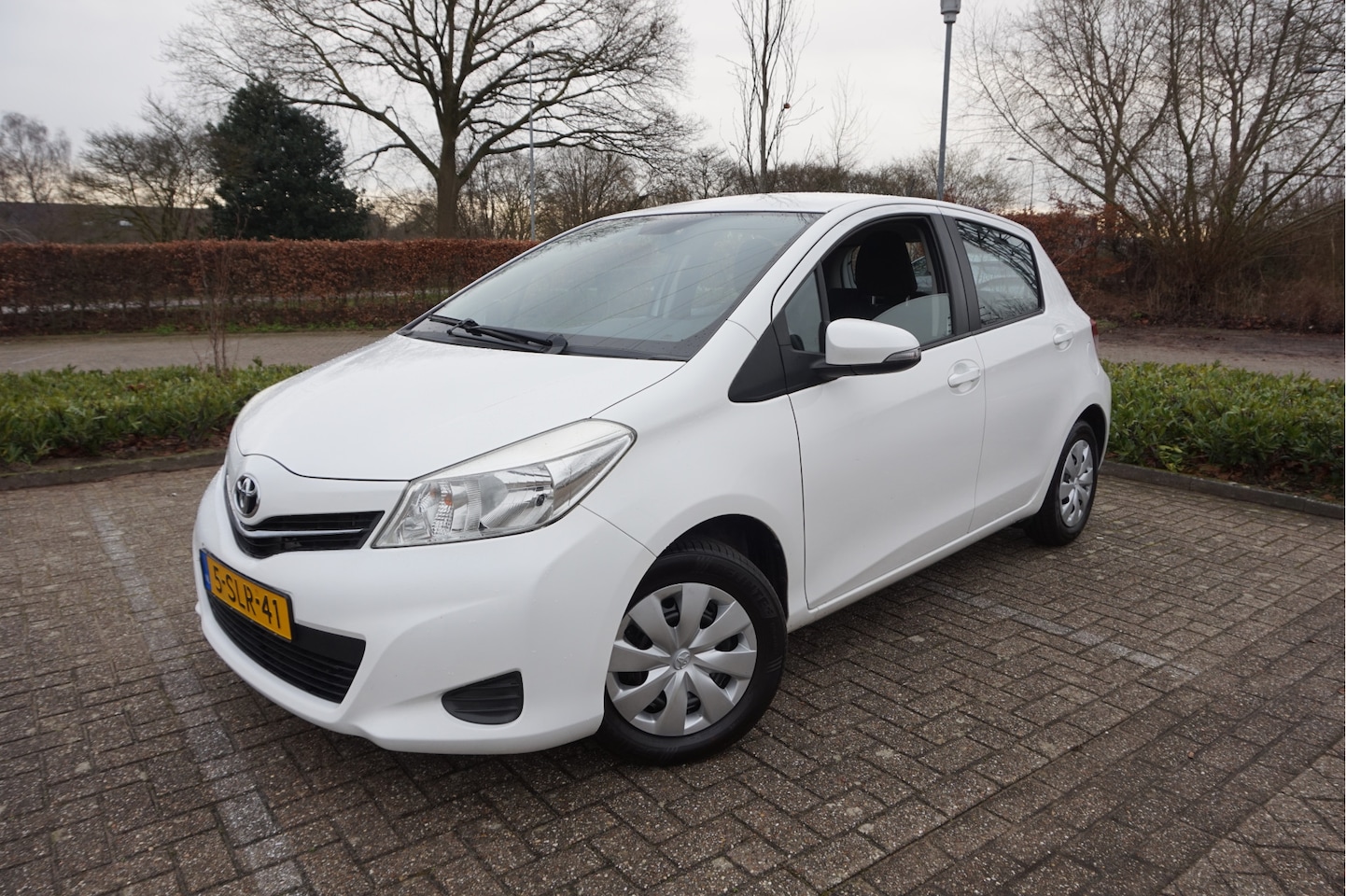 Toyota Yaris - 1.0 VVT-i Now AIRCO - AutoWereld.nl