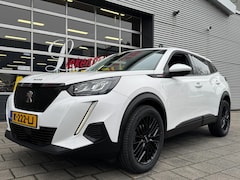 Peugeot 2008 - 1.2 PureTech Active Pack - Navigatie / Apple CarPlay I Airco I 18" Sport velgen LED I PDC