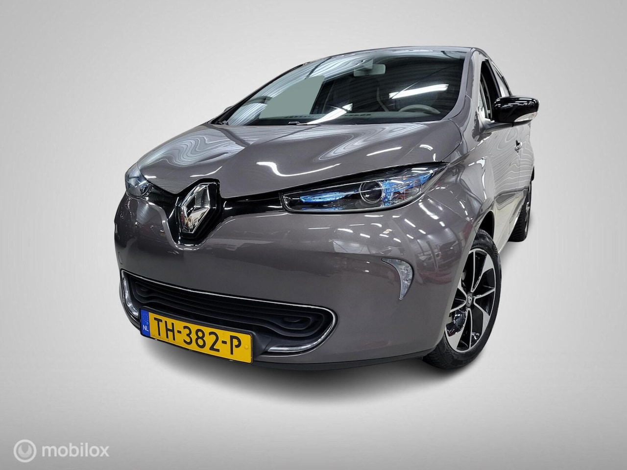 Renault Zoe - Q90 Intens Quickcharge 41 kWh/Koop accu/86% Soh - AutoWereld.nl