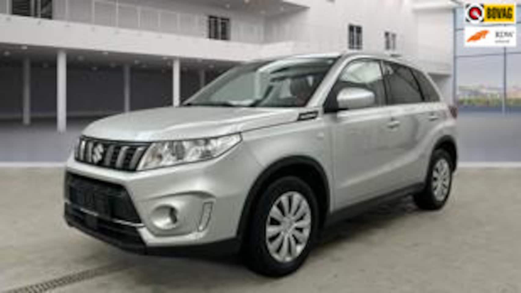 Suzuki Vitara - 1.0 Boosterjet Active Automaat| Navi| Cruise| Camera - AutoWereld.nl