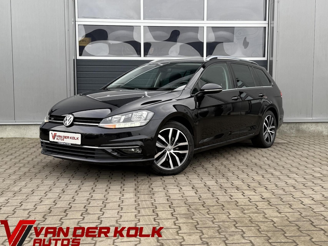 Volkswagen Golf Variant - 1.4 TSI R-Line Automaat| Digital Cockpit | CarPlay | LED |Adaptive Cruise | Navigatie | Cl - AutoWereld.nl