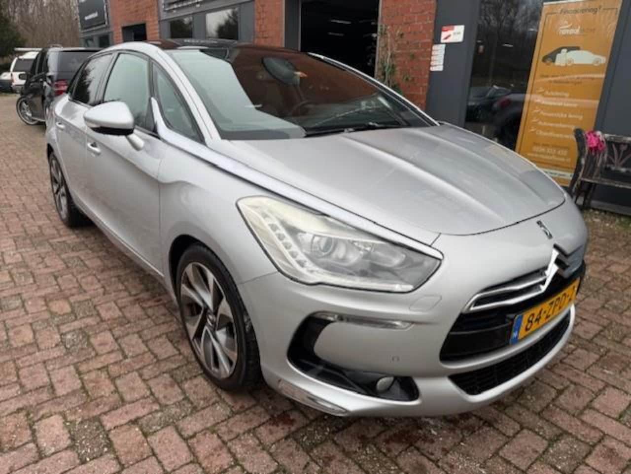 Citroën DS5 - 1.6 THP So Chic AUT, Sportleer HUD - AutoWereld.nl