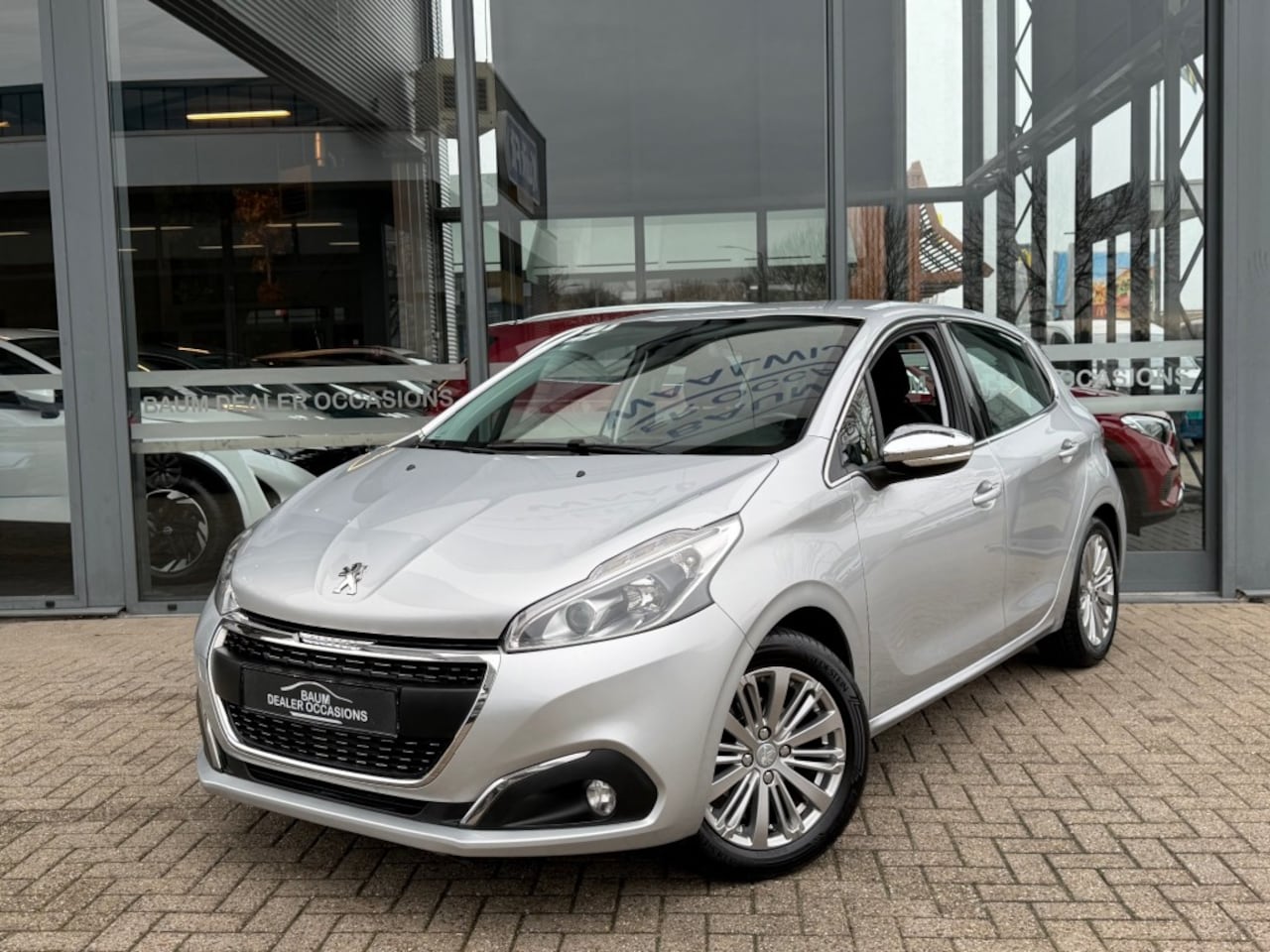 Peugeot 208 - 1.2 PURET. BL EXECUTIVE NAVI AIRCO/ECC PDC - AutoWereld.nl