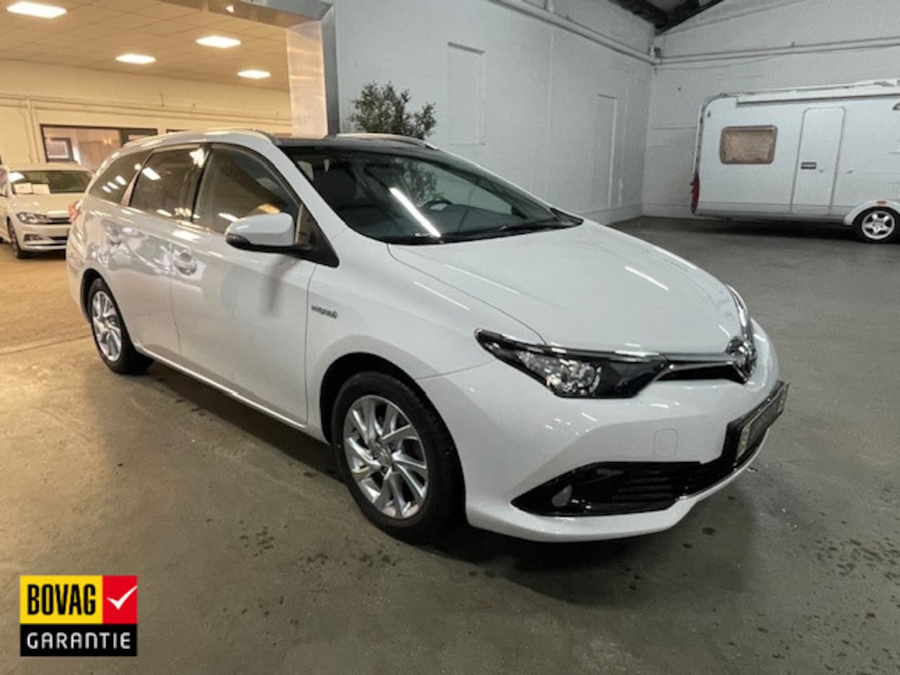 Toyota Auris Touring Sports - 1.8 Hybr. Trend - AutoWereld.nl