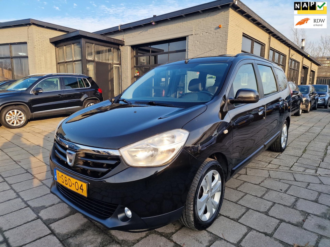 Dacia Lodgy - 1.2 TCe Prestige 7p/Apk 07-12-2026 - AutoWereld.nl
